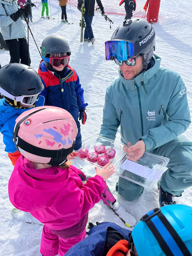 Mini Beginner cupcakes during Children's Group Ski Lessons in Avoriaz